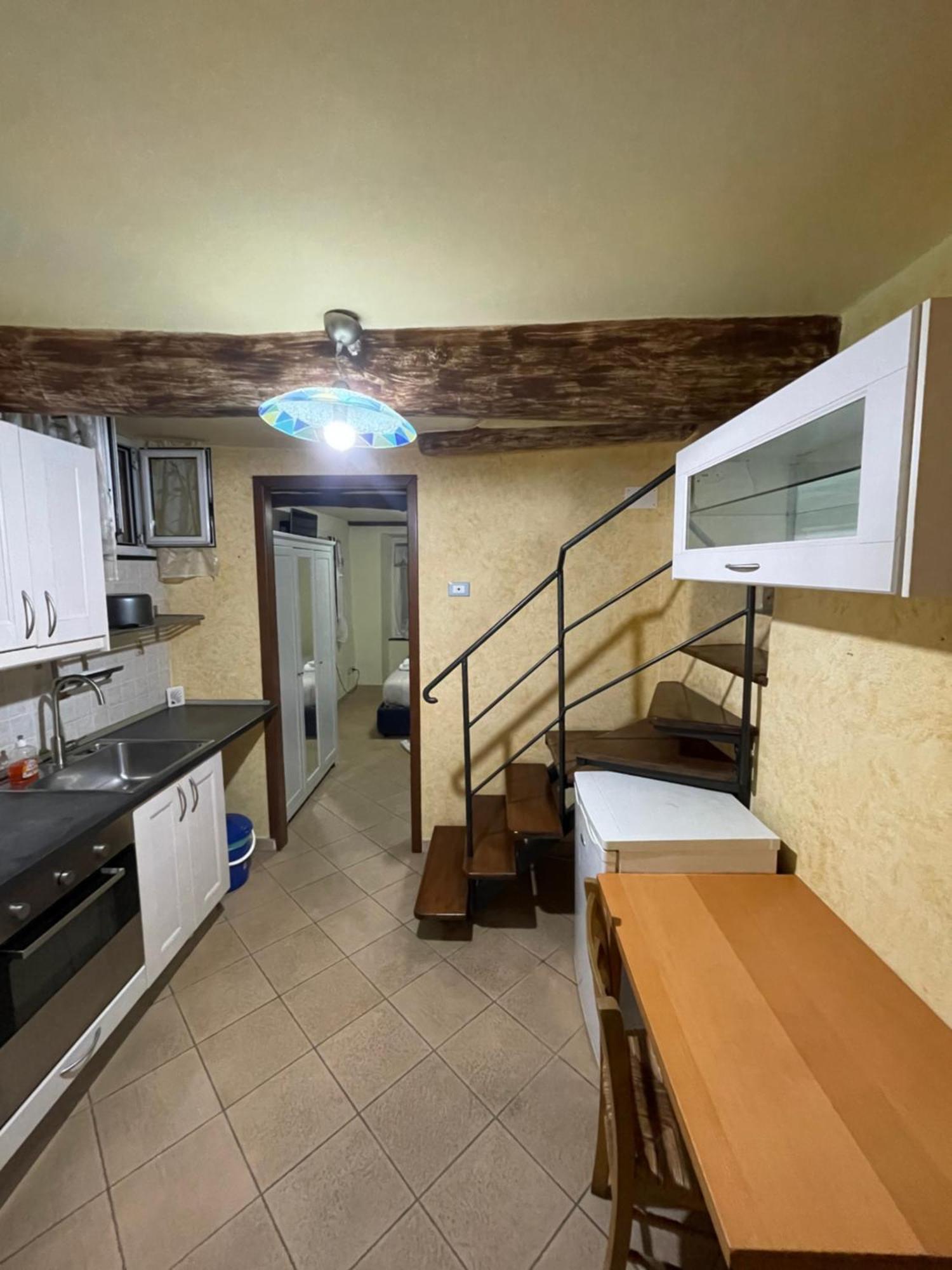 Appartement Bilocale Arredato Sestri Ponente à Gênes Extérieur photo
