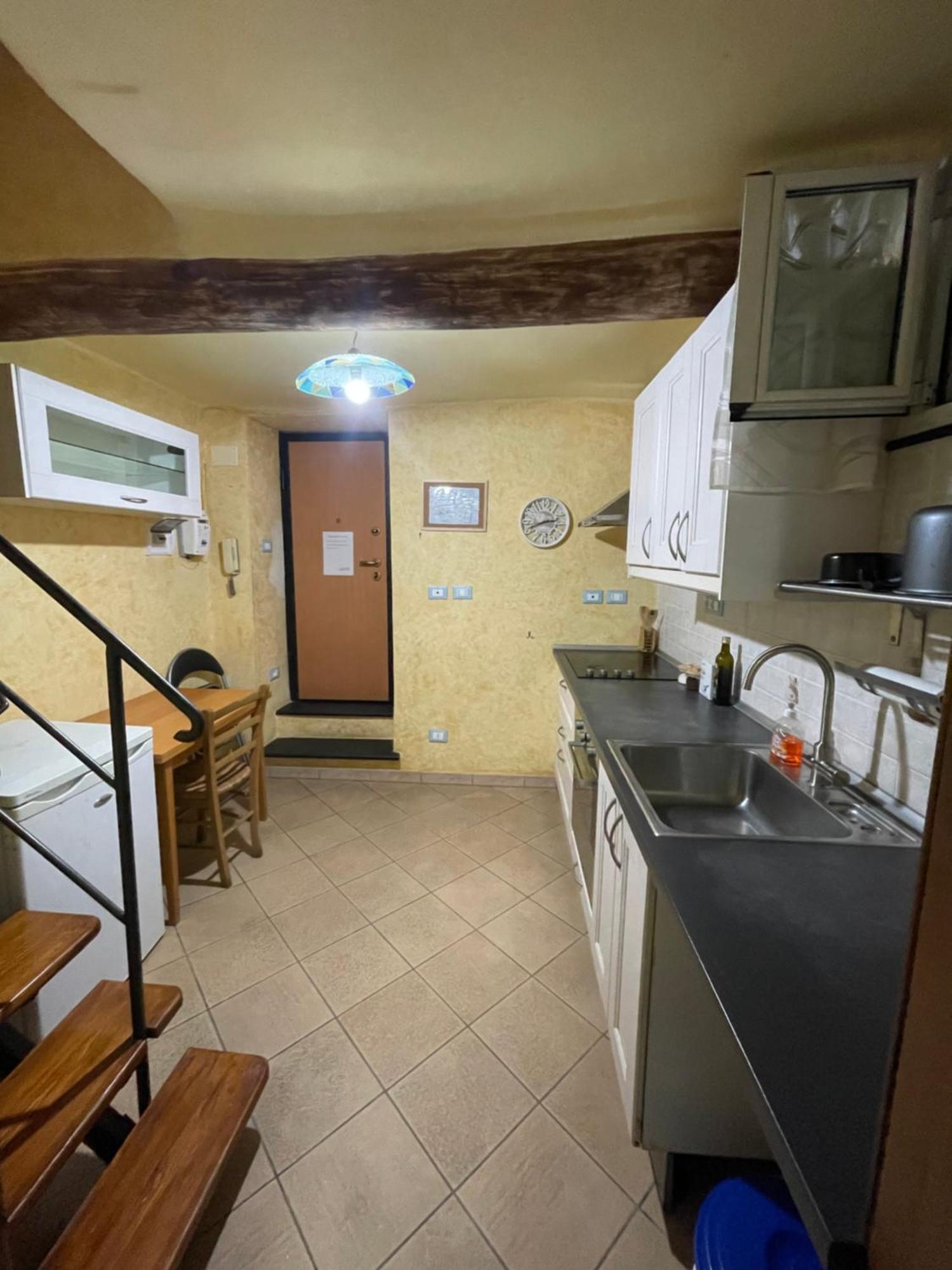 Appartement Bilocale Arredato Sestri Ponente à Gênes Extérieur photo